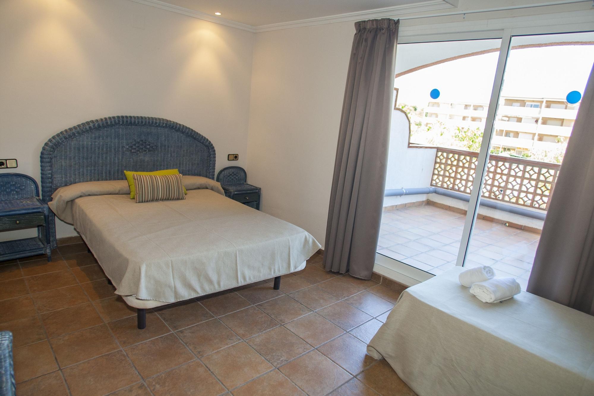 Hotel Comarruga Platja Екстер'єр фото