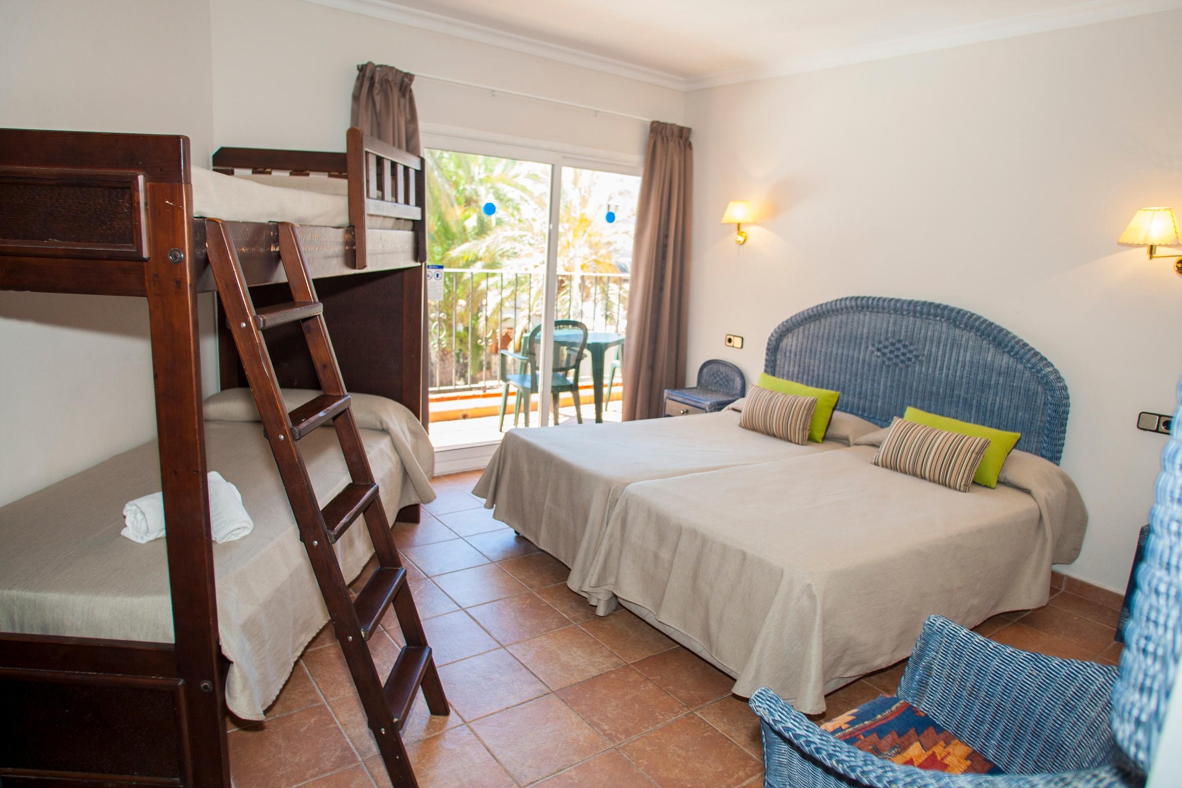 Hotel Comarruga Platja Екстер'єр фото