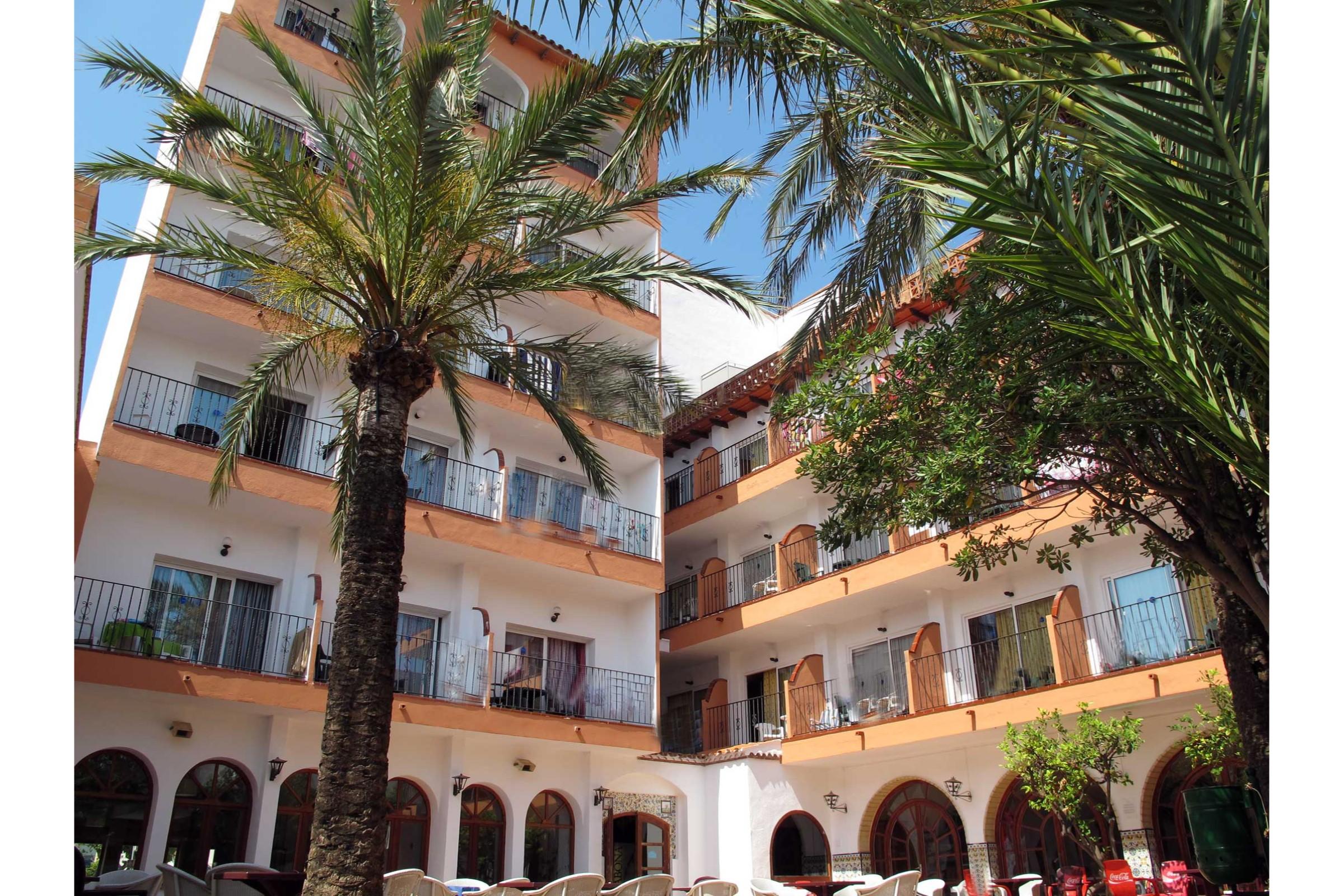 Hotel Comarruga Platja Екстер'єр фото