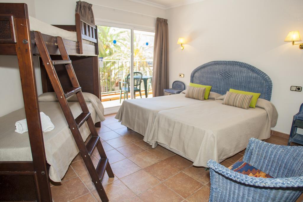 Hotel Comarruga Platja Екстер'єр фото