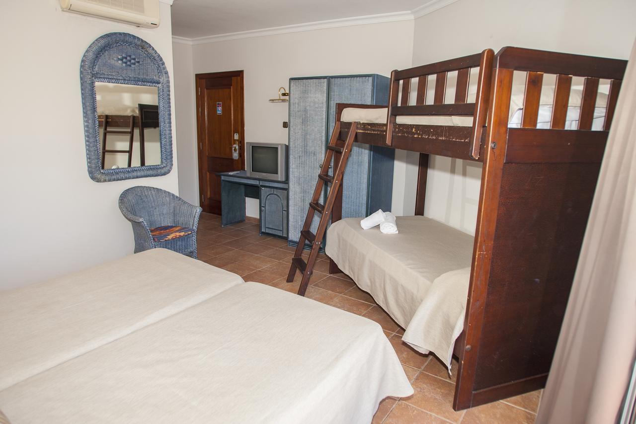 Hotel Comarruga Platja Екстер'єр фото