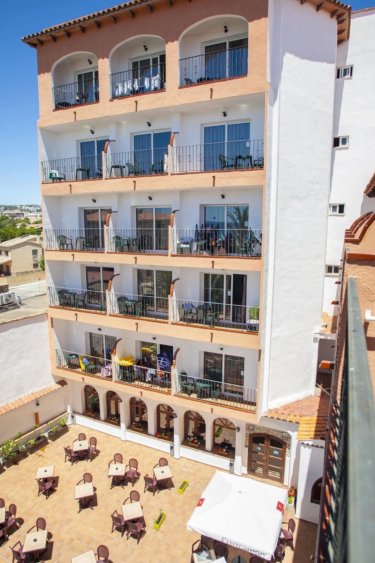 Hotel Comarruga Platja Екстер'єр фото