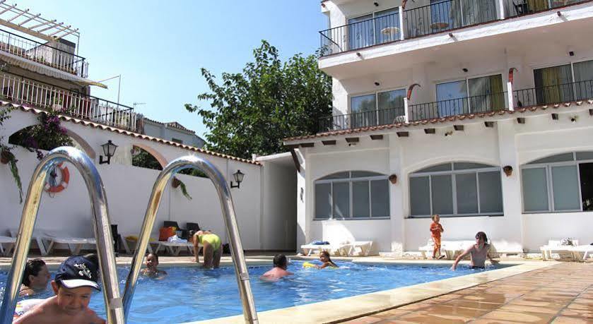 Hotel Comarruga Platja Екстер'єр фото