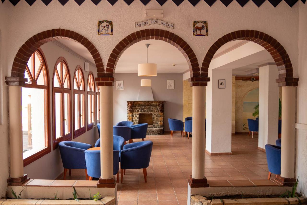 Hotel Comarruga Platja Екстер'єр фото
