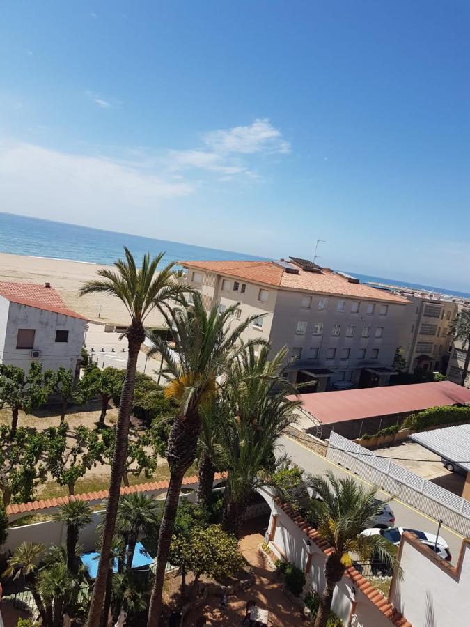 Hotel Comarruga Platja Екстер'єр фото